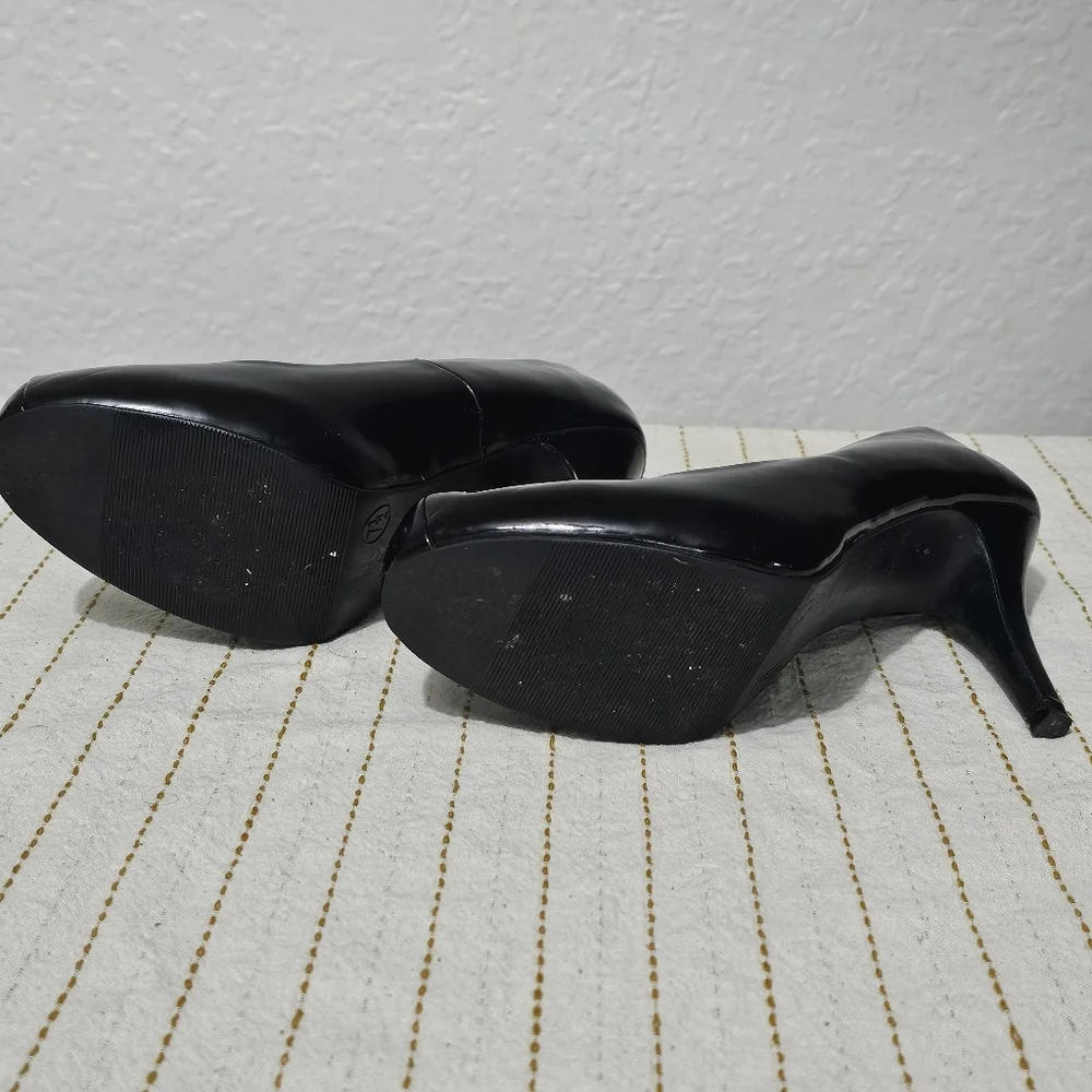 Mossimo style Veruca, color: Black. size 7 1/2 - Picture 2 of 3